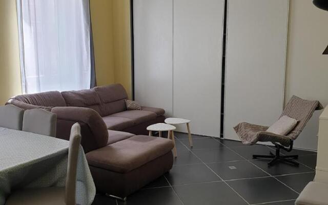 Appartement intra muros 8 personnes climatisé Wifi stationnement facile