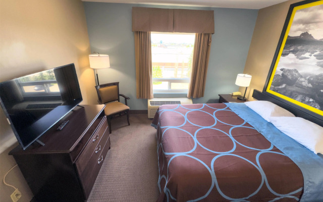 Super 8 by Wyndham Edmonton South