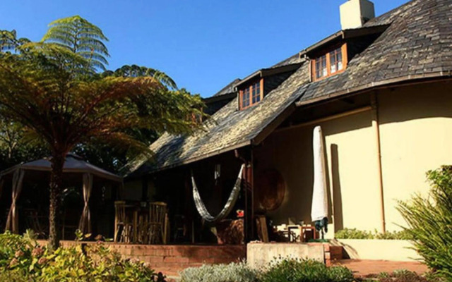 Mongoose Manor