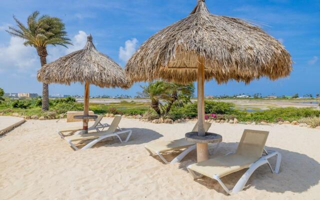 Amazing 4br3 5BA Villa w Private Pool Goldcoast