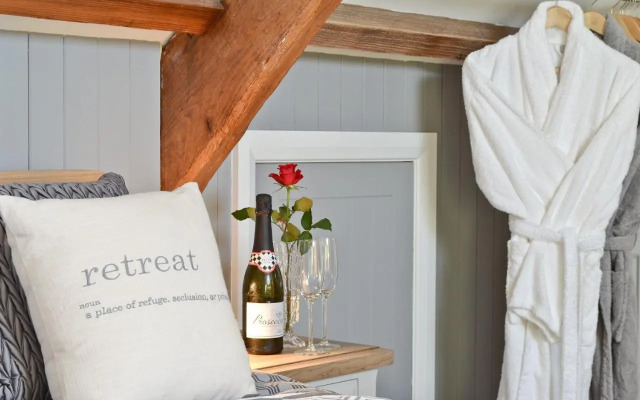 Ty Isaf Cottage