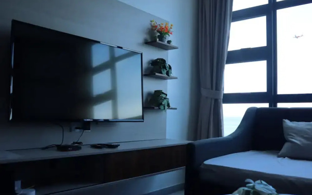 Homesuite' Home at Jesselton Quay