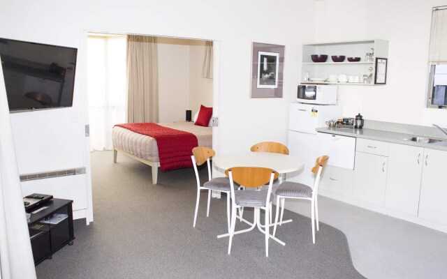 Jasmine Court Motel