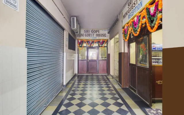 POP 82436 Gopi Mini Guest House