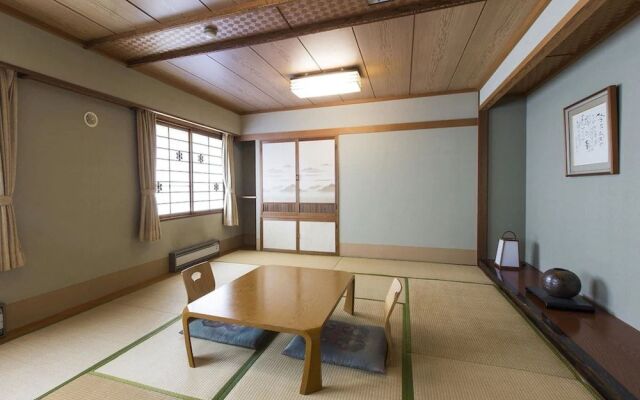 Toya Gokirakutei