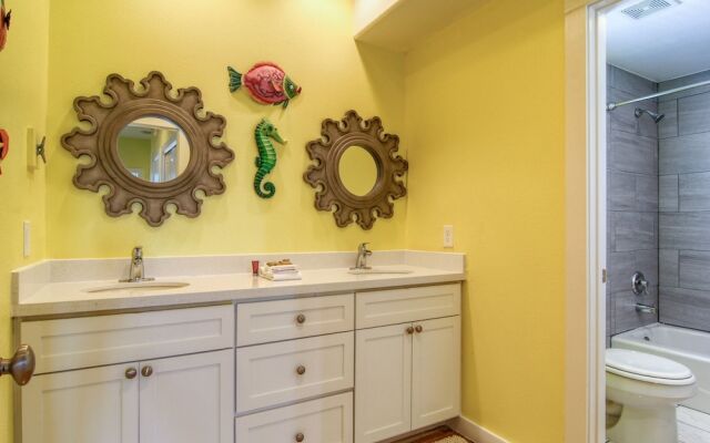 Looney Dunes 50 by RedAwning