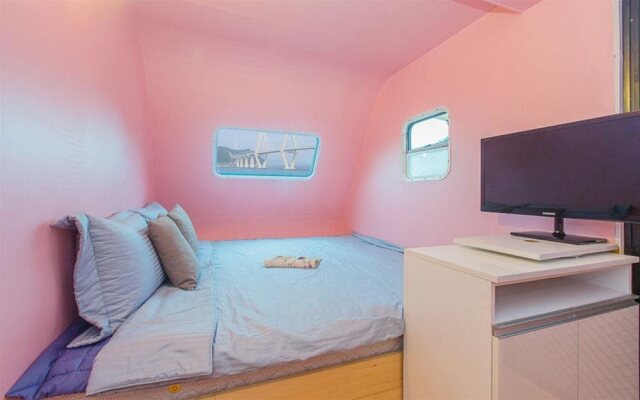 Healing Caravan - Caravan Park