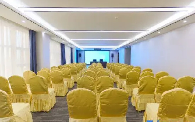 Huaihua Dahan Yannian Hotel