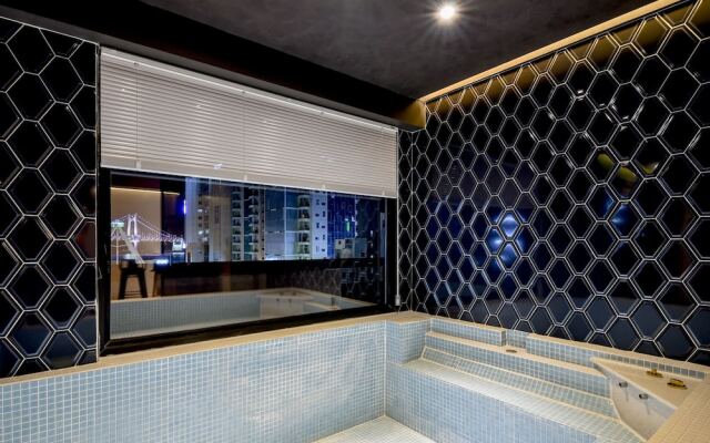 Hotel The M