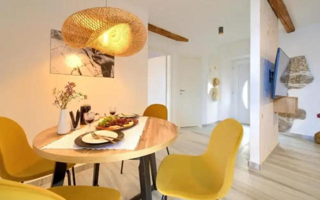 Apartment Dume