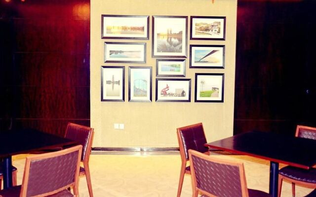 Dongguan Xiangkai Yuerong Hotel