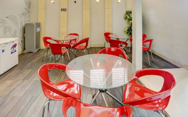 Wisma Kebon Kacang 9 by OYO Rooms