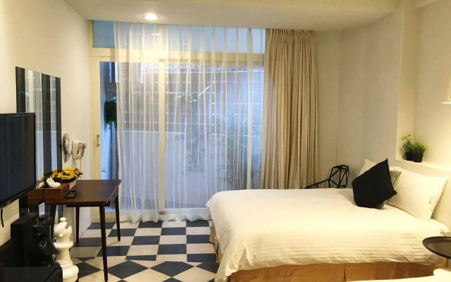 Mini Summer Hostel