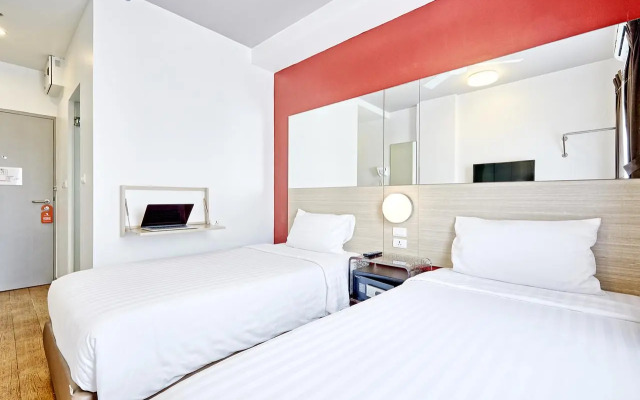 Easy Planet Phuket, Patong