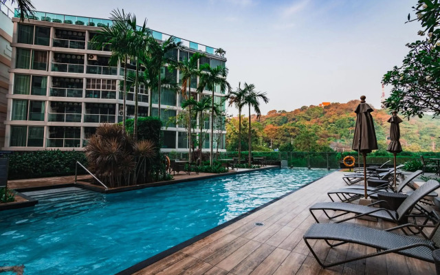 Unixx South Pattaya by GrandisVillas