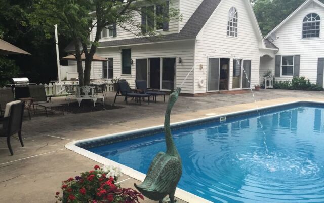 Miles River Guest House