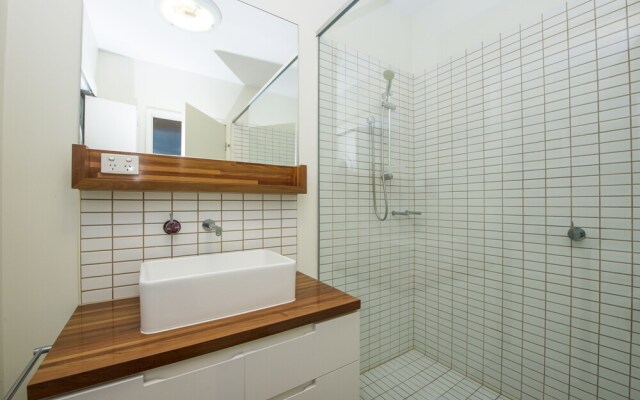 1 Bright Point Apartment 5501