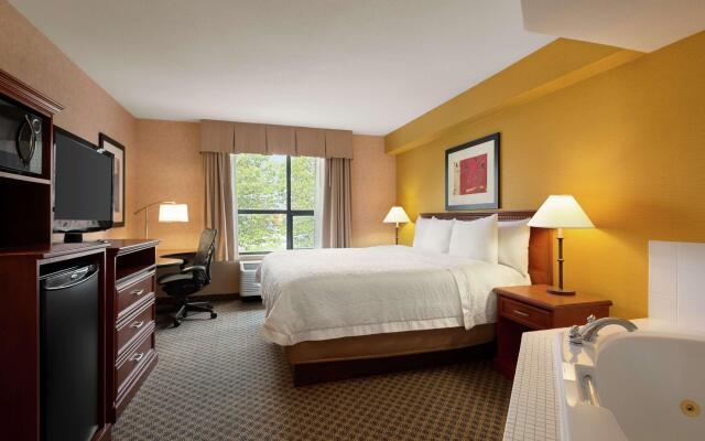 Hampton Inn & Suites by Hilton Langley-Surrey