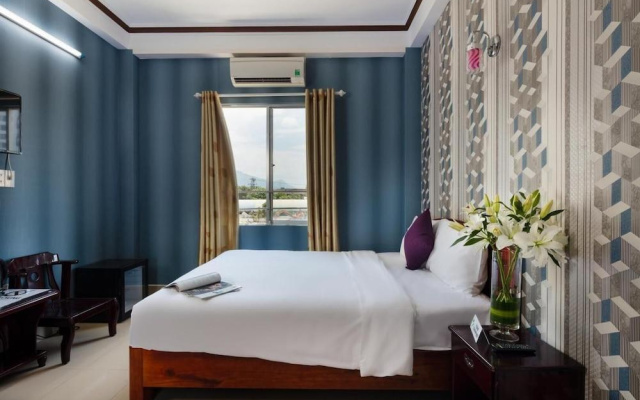 Thanh Long Hotel – Guest Rooms – Nha Trang