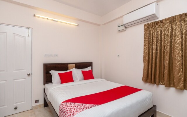 OYO 24641 Tulip Residence