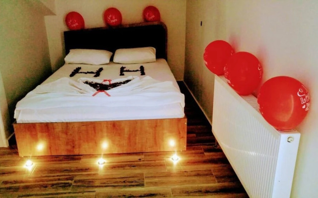 Triton Apart Otel