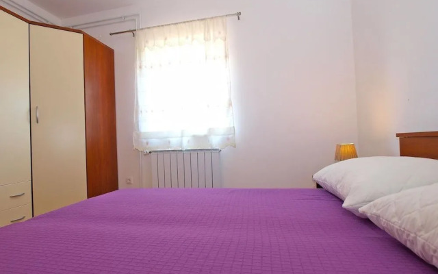 Apartment 1406 (No Front Desk,Contact The Property Five Days In Advance)