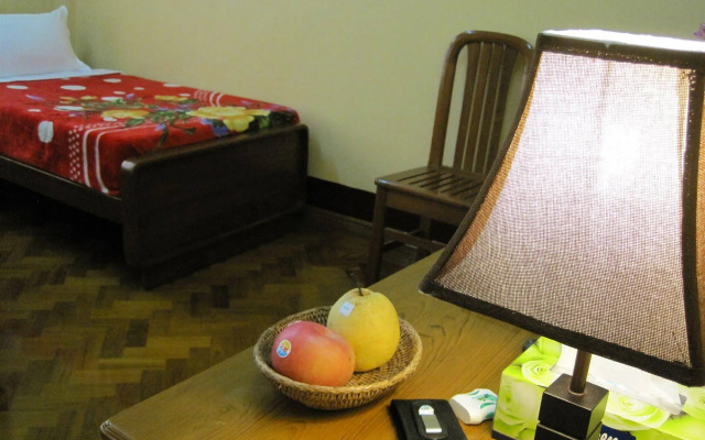Golden Guest Inn