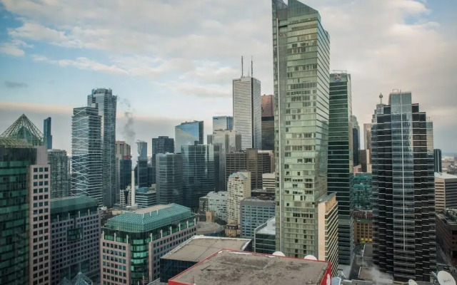 Sarkar Suites - CN Tower Rogers Centre