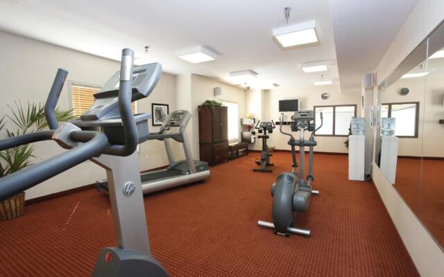 Pomeroy Inn and Suites Chetwynd