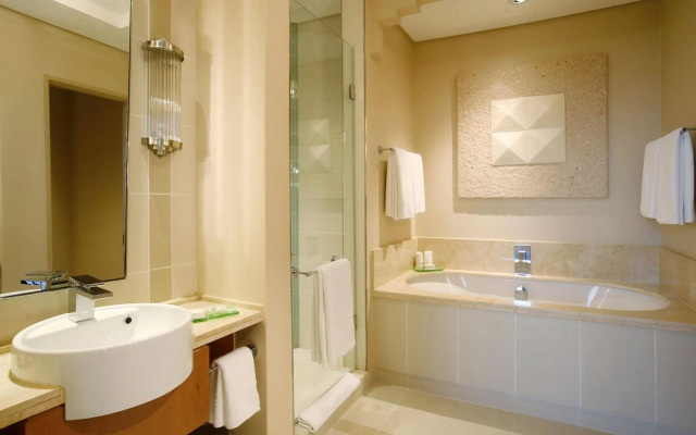 Suncoast Hotel & Towers