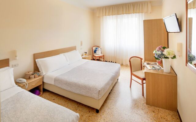 Hotel Centrale Curtis