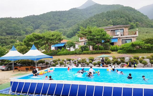 Chungju Morning Lake Pension