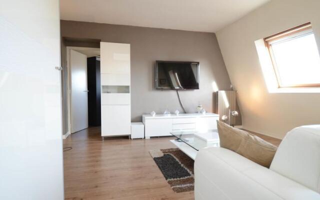 Friendly Rentals Gare du Nord View Apartment