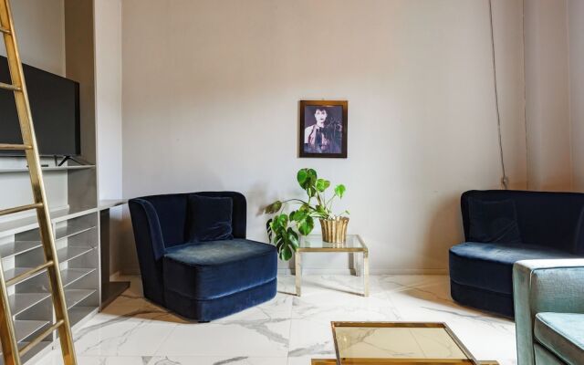 Regina House by Mmega