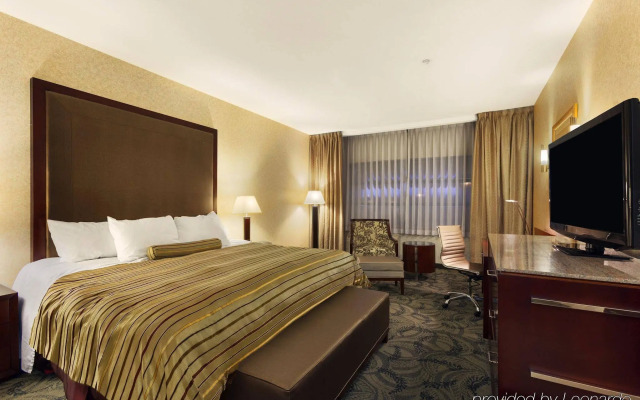Poco Inn and Suites Hotel & Conference Centre