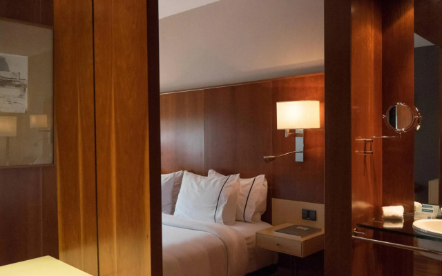 M Hotel Jakarta