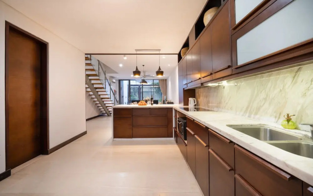 T P Deluxe Villa