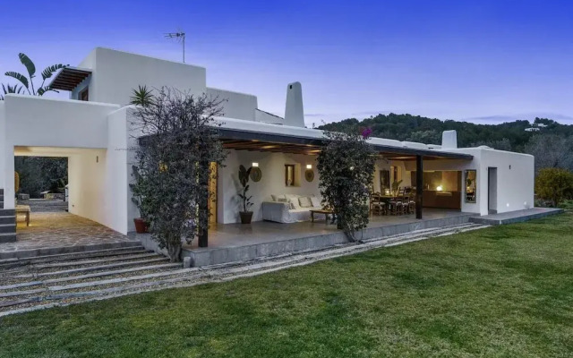 Rural Hideaway Villa in Stcarlos