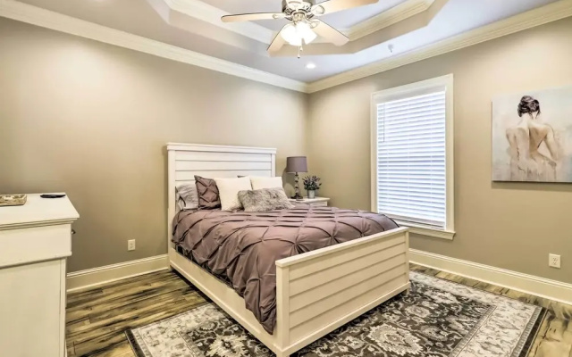 Diamondhead Condo - Marina, Pool Access & Golfing!