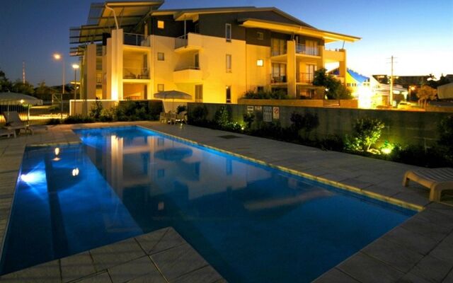 Pacific Marina Apartments