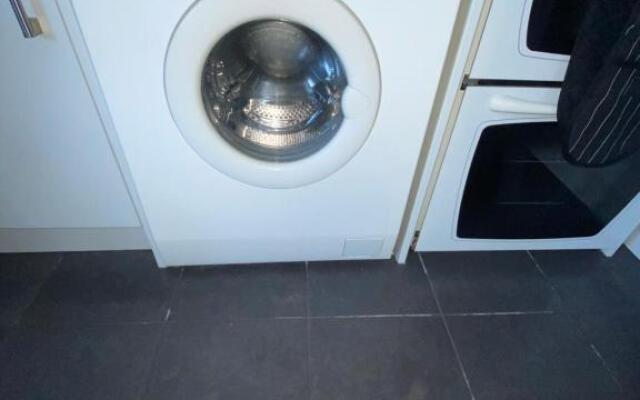 Monochrome 16 , Brentwood