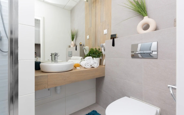 Apartment Varsovia Kasprzaka by Renters