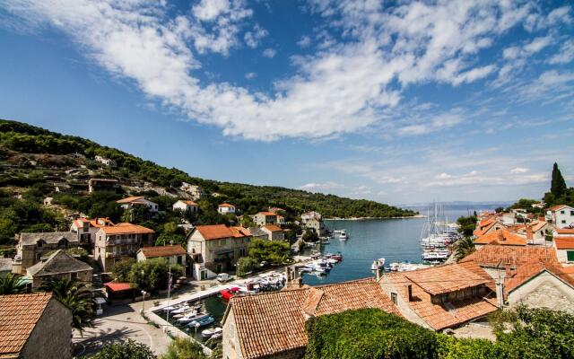 Marko - 10 m From sea - A3-veliki