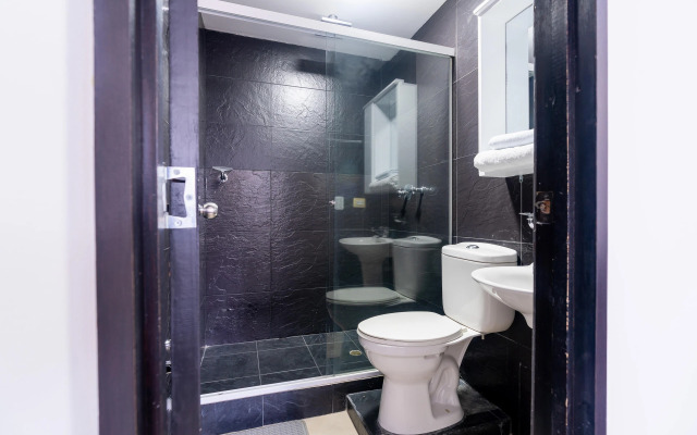 Hotel Ayenda Coliving La 78A