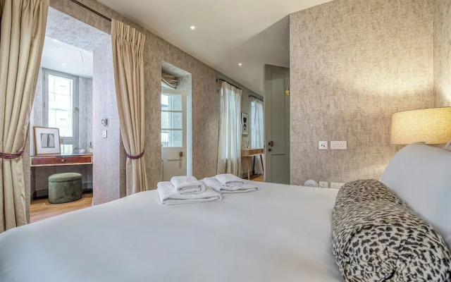 Luxury flats near Big Ben and London Eye