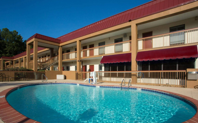 Red Roof Inn Tupelo