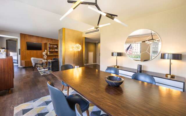 The Statler Dallas Curio Collection By Hilton