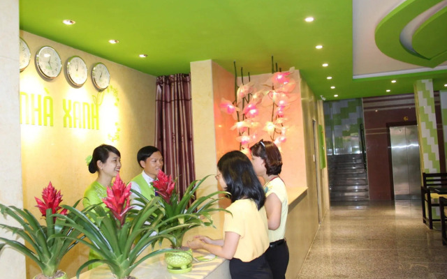 Ngoi Nha Xanh