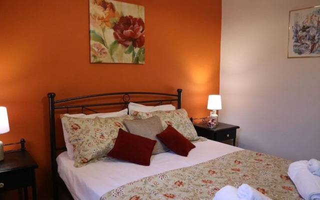 Nikolas House - by Corfuescapes