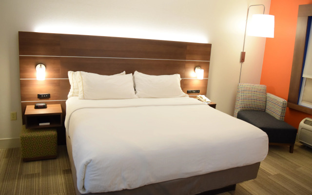 Holiday Inn Express & Suites Pensacola West I 10, An Ihg